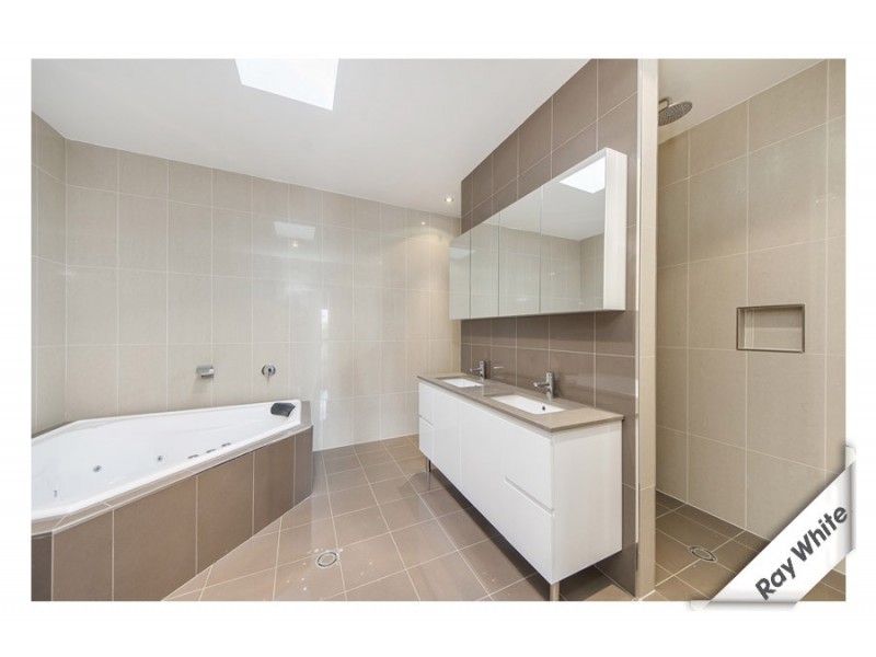 4 Akame Crescent, O’malley ACT 2606