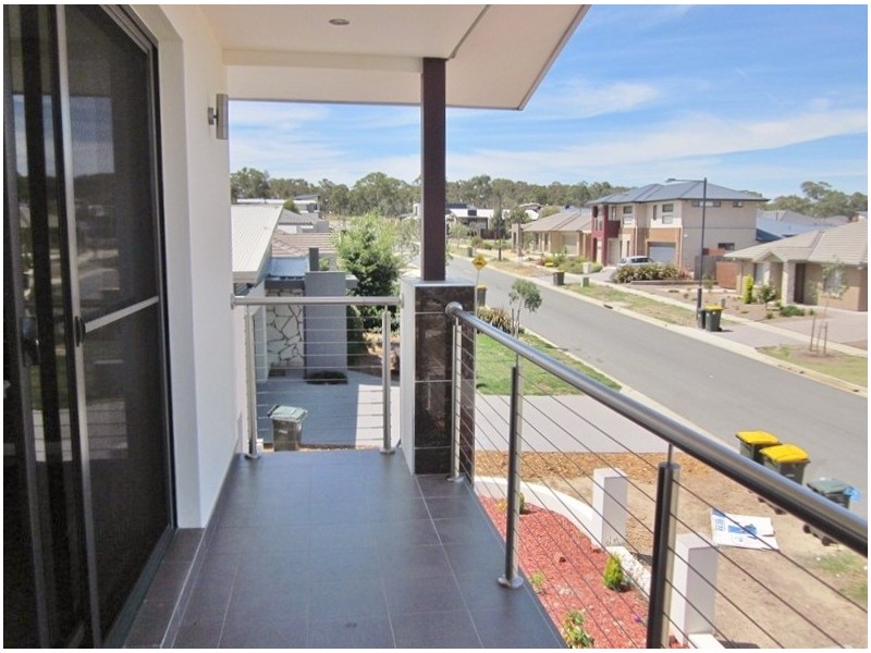 5 Doris Turner Street, Forde ACT 2914
