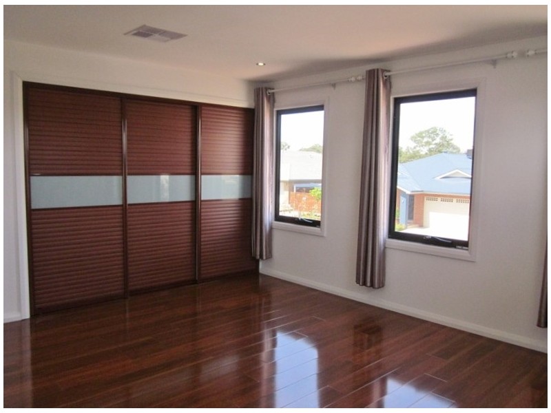 5 Doris Turner Street, Forde ACT 2914