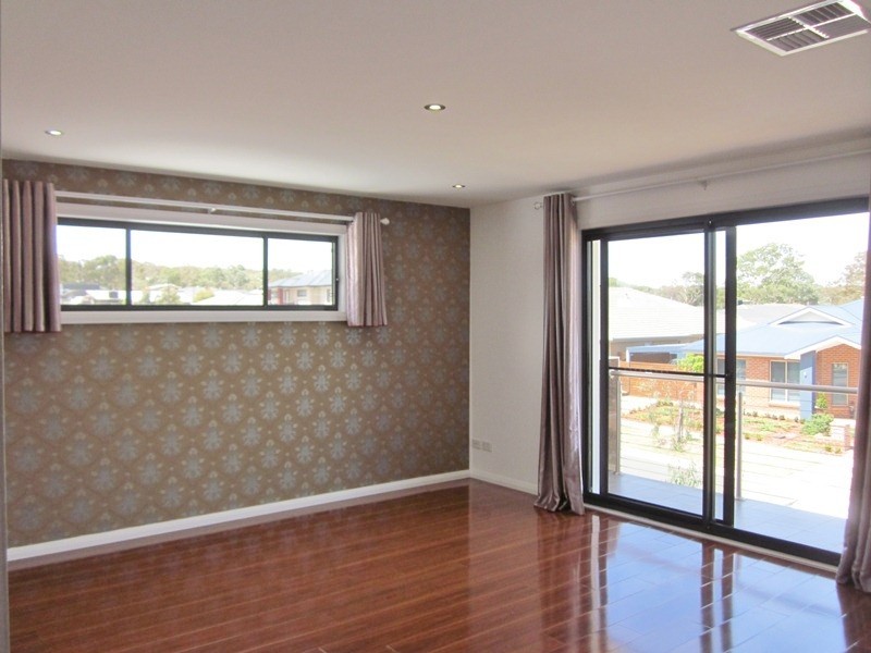 5 Doris Turner Street, Forde ACT 2914