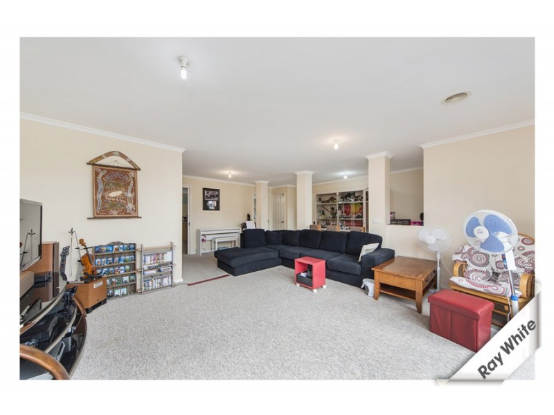 185 Halloran Drive, Jerrabomberra NSW 2619