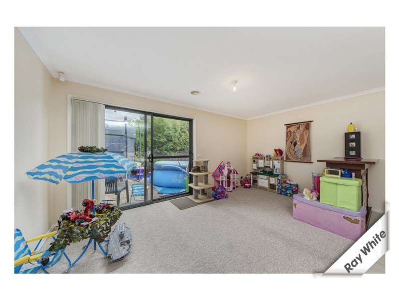 185 Halloran Drive, Jerrabomberra NSW 2619