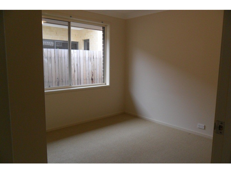 79 Donald Horne Circuit, Franklin ACT 2913