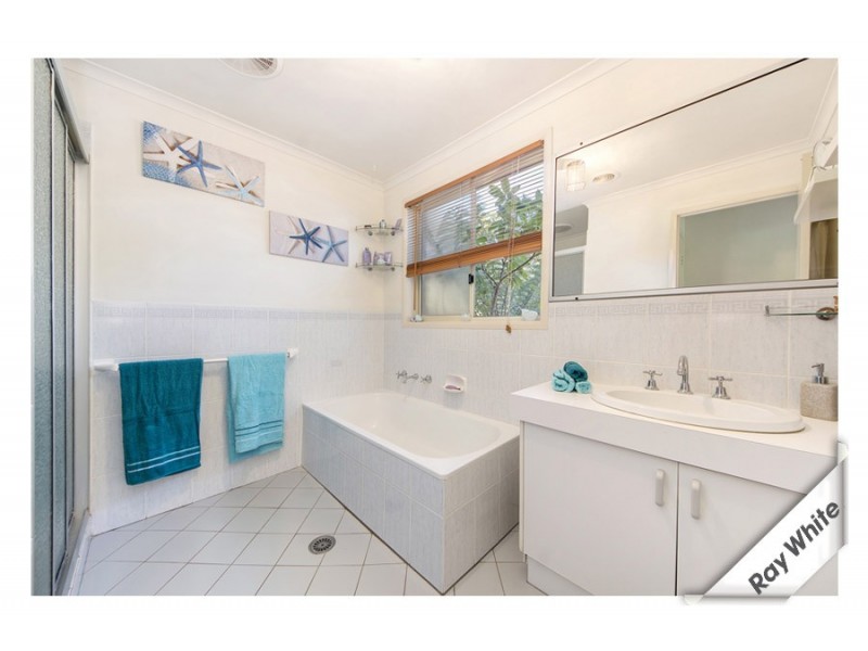 2 Perrin Circuit, Banks ACT 2906