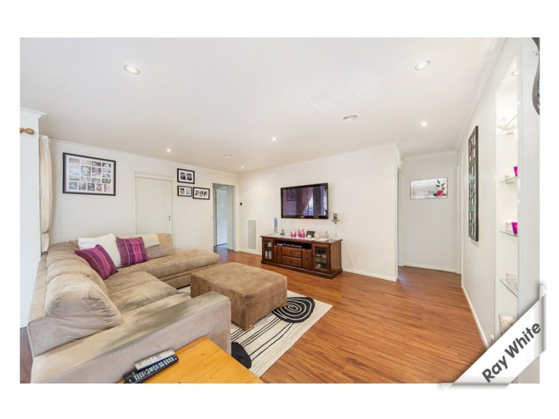 2 Perrin Circuit, Banks ACT 2906