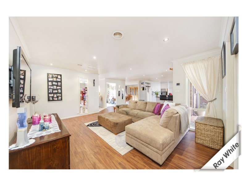 2 Perrin Circuit, Banks ACT 2906