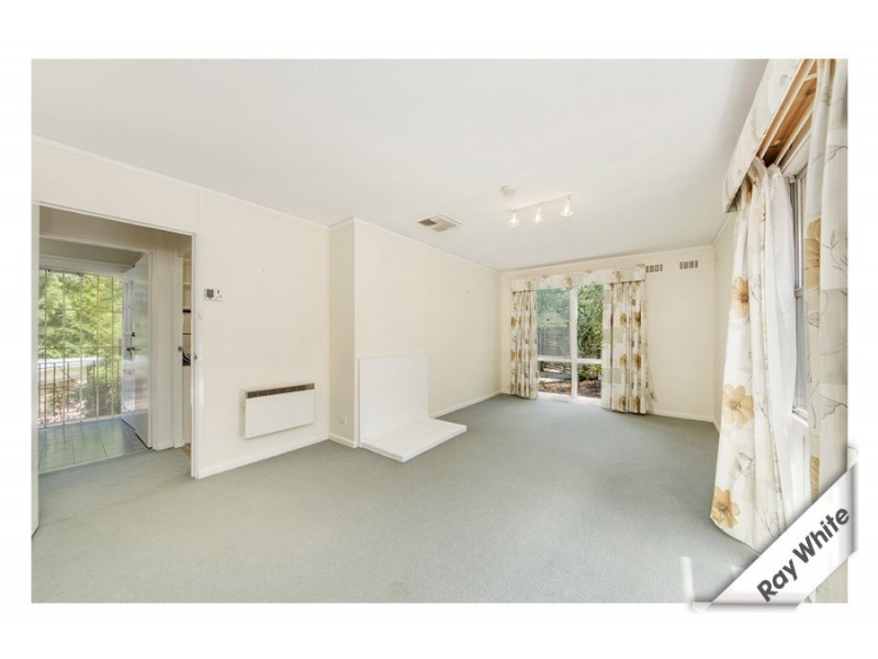 36 Kitchener Street, Hughes ACT 2605