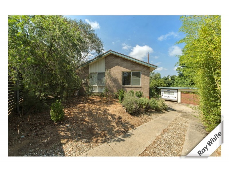 36 Kitchener Street, Hughes ACT 2605