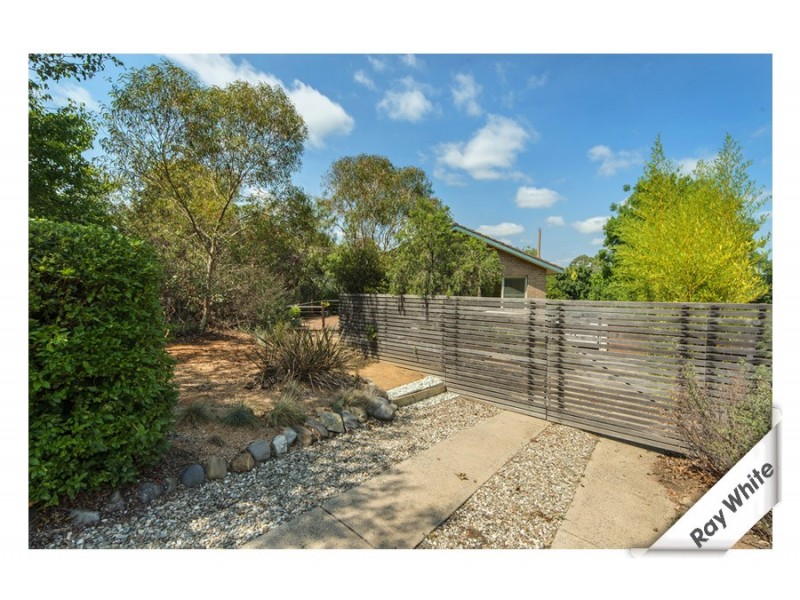 36 Kitchener Street, Hughes ACT 2605