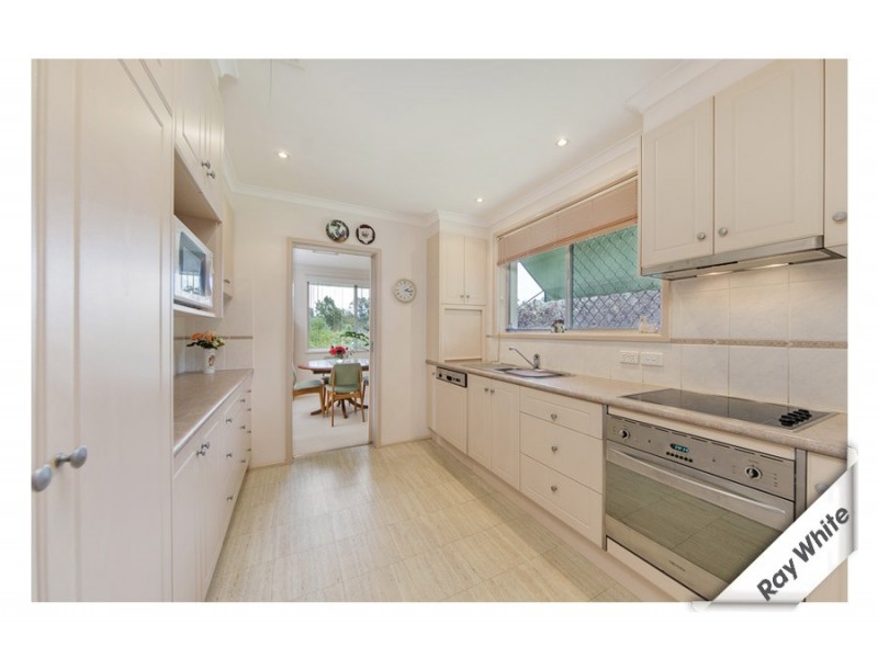 40 Deloraine Street, Lyons ACT 2606
