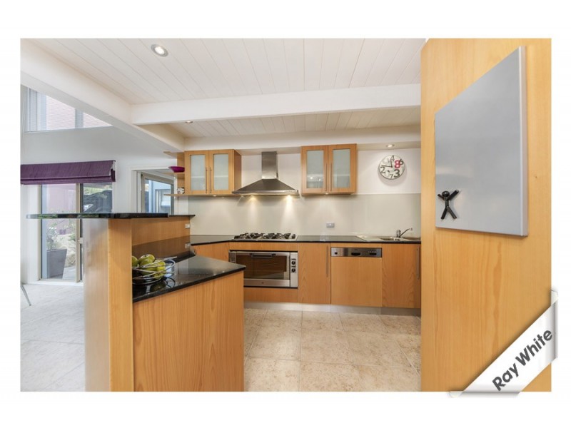 27 Maclagan Street, Isaacs ACT 2607