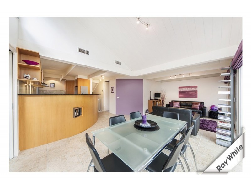 27 Maclagan Street, Isaacs ACT 2607