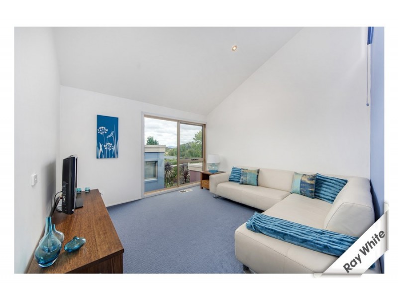 27 Maclagan Street, Isaacs ACT 2607