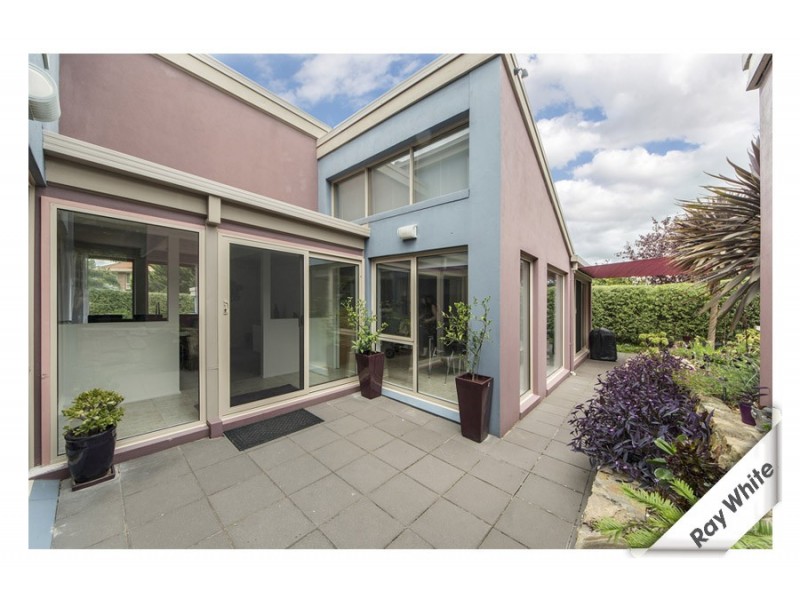 27 Maclagan Street, Isaacs ACT 2607