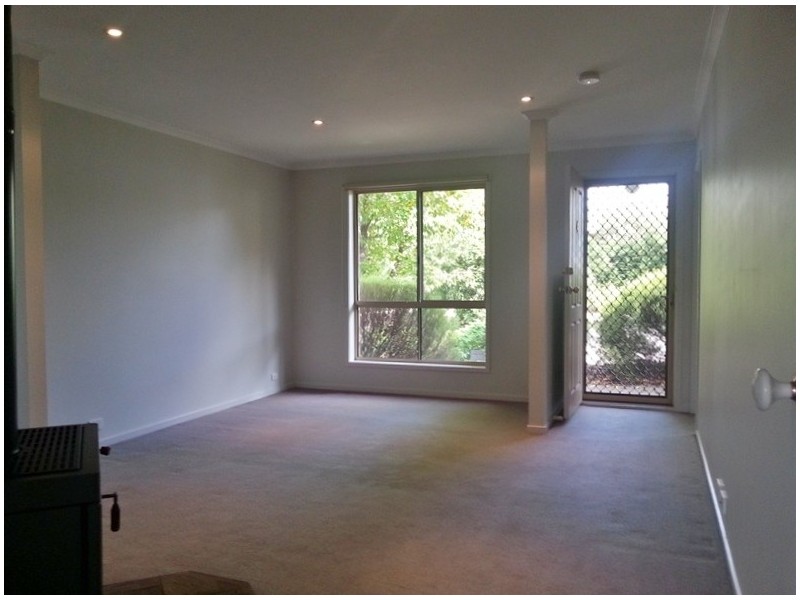 4/4 Biddell place, Nicholls ACT 2913