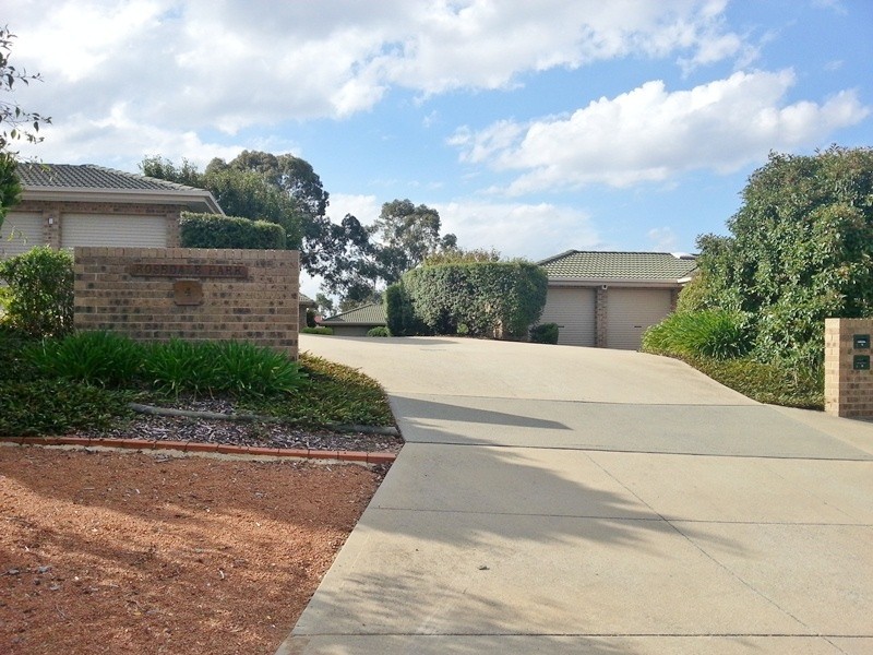 4/4 Biddell place, Nicholls ACT 2913