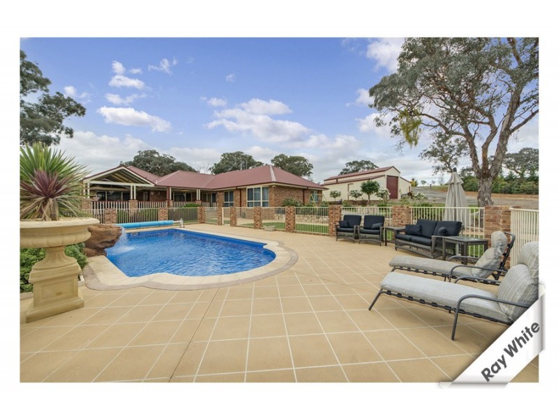 7 Staunton Place, Googong NSW 2620