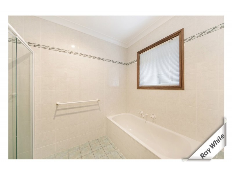 7 Staunton Place, Googong NSW 2620