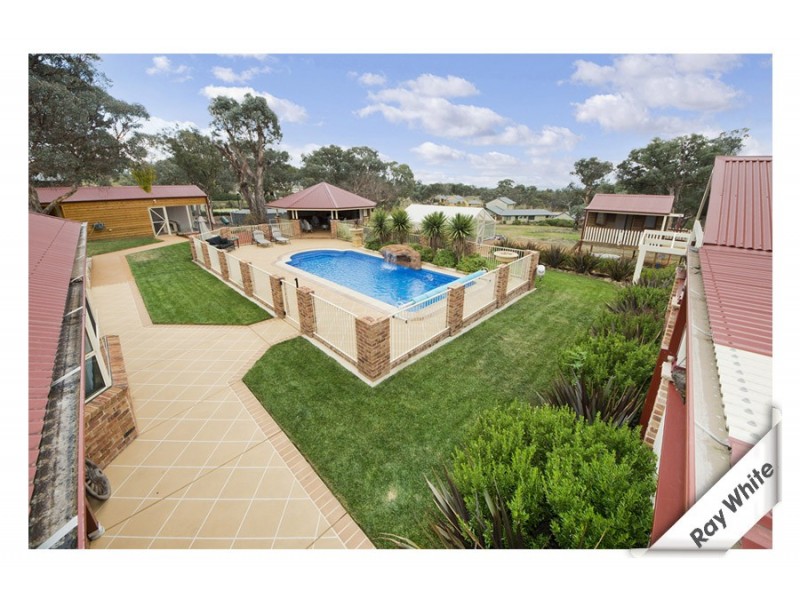 7 Staunton Place, Googong NSW 2620