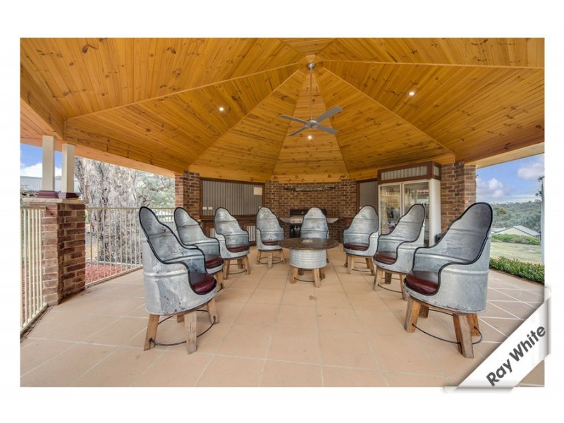 7 Staunton Place, Googong NSW 2620