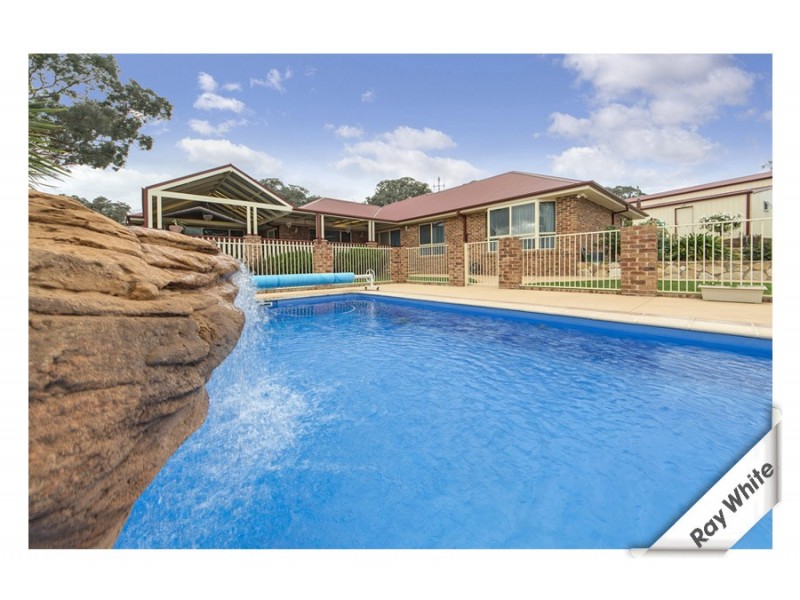 7 Staunton Place, Googong NSW 2620