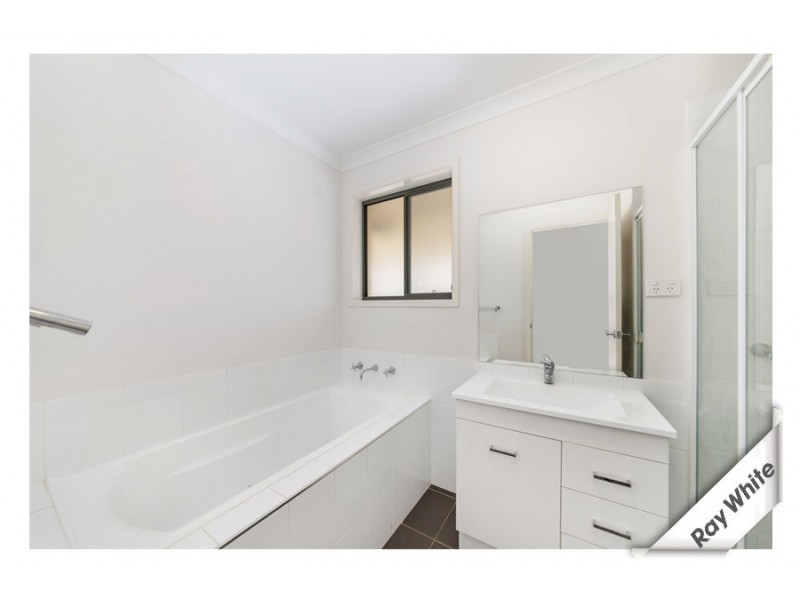 144 Macfarlane Burnet Avenue, Macgregor ACT 2615