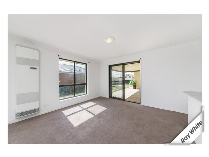 144 Macfarlane Burnet Avenue, Macgregor ACT 2615