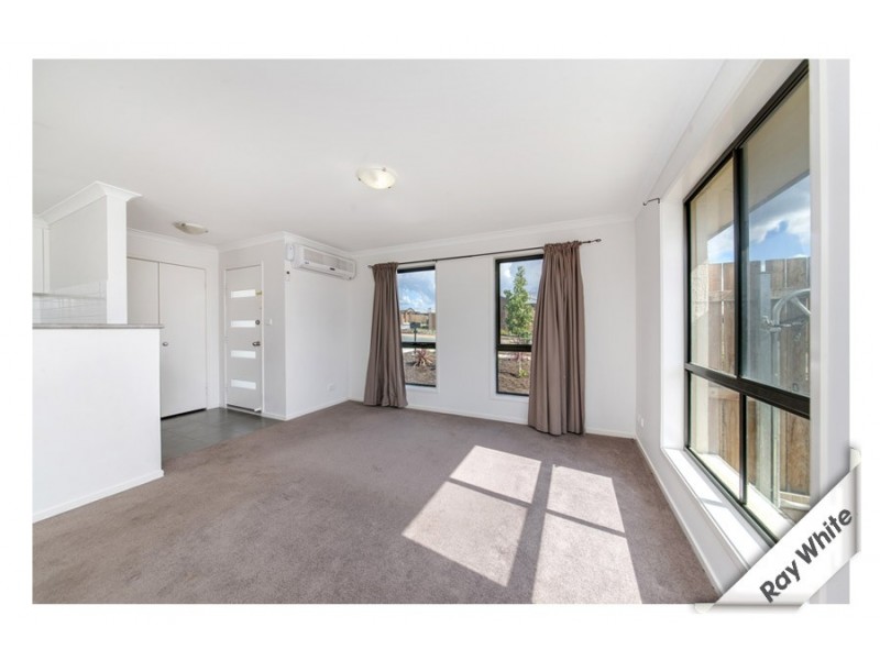 144 Macfarlane Burnet Avenue, Macgregor ACT 2615