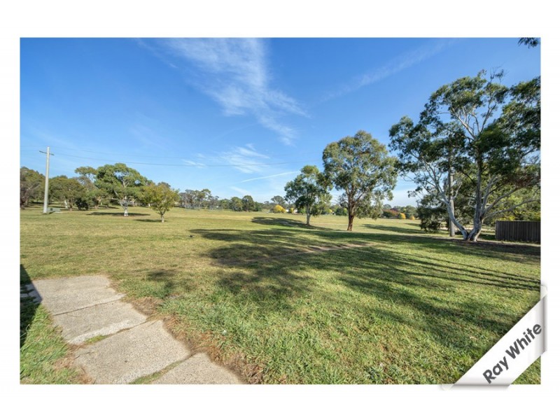 18 Waramanga Place, Waramanga ACT 2611
