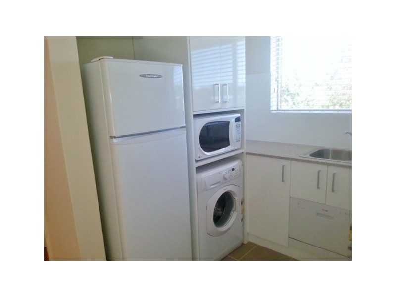 17/27 Coxen Street, Hughes ACT 2605
