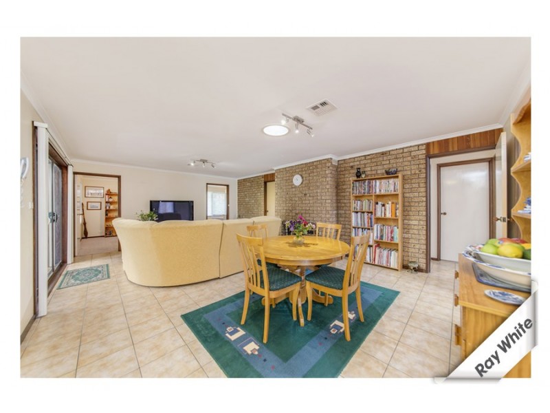 5 Bertram Street, Fadden ACT 2904