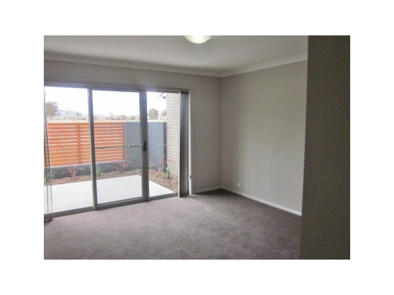 1 Ridding Street, Forde ACT 2914