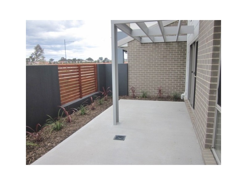 1 Ridding Street, Forde ACT 2914