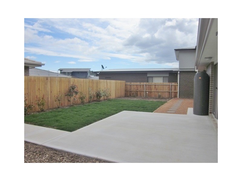 1 Ridding Street, Forde ACT 2914