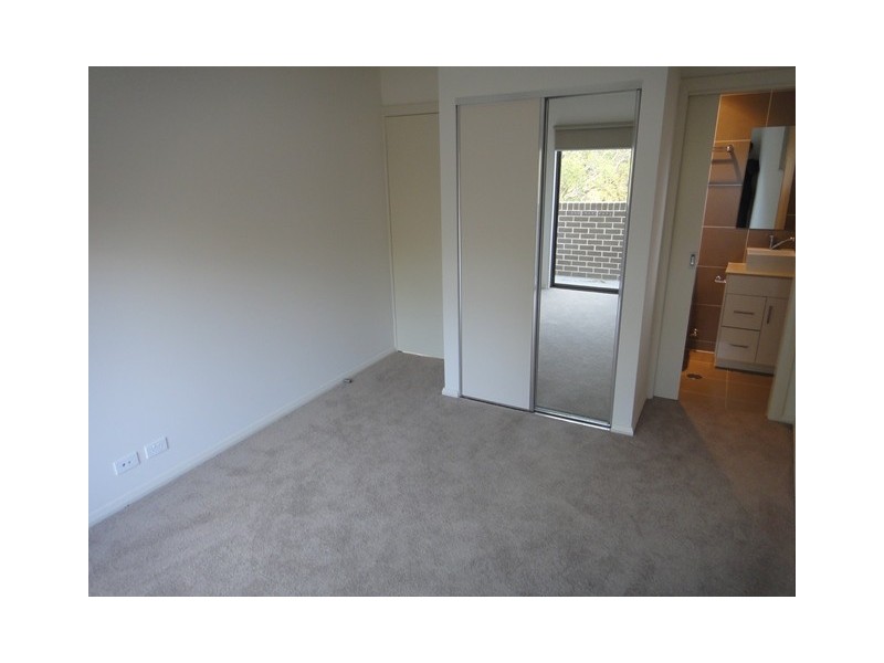 11/25 Owen Crescent, Lyneham ACT 2602