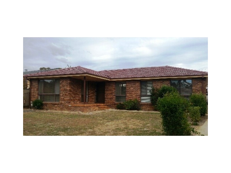 17 Pokana Cct, Kaleen ACT 2617