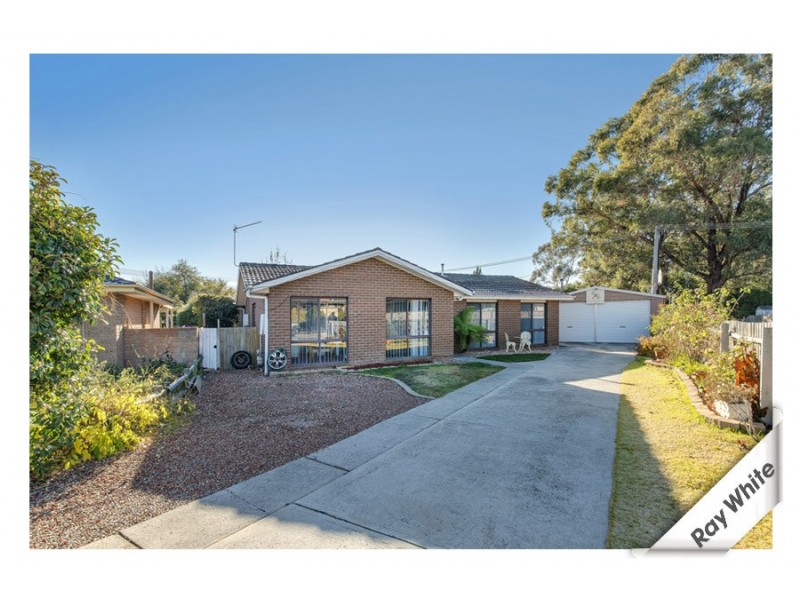15 Muir Close, Isabella Plains ACT 2905