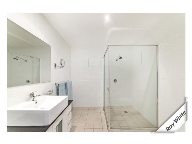 26/2 Eileen Good Street, Greenway ACT 2900