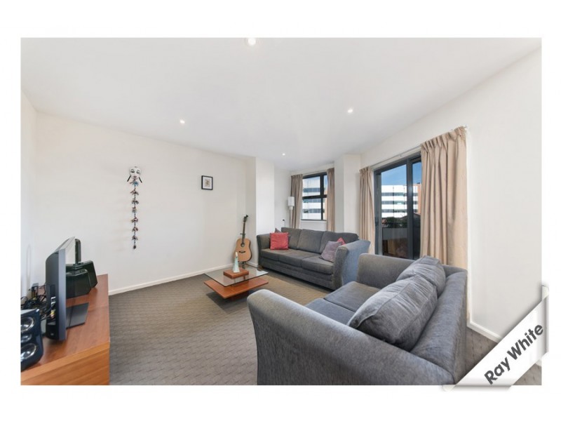 26/2 Eileen Good Street, Greenway ACT 2900