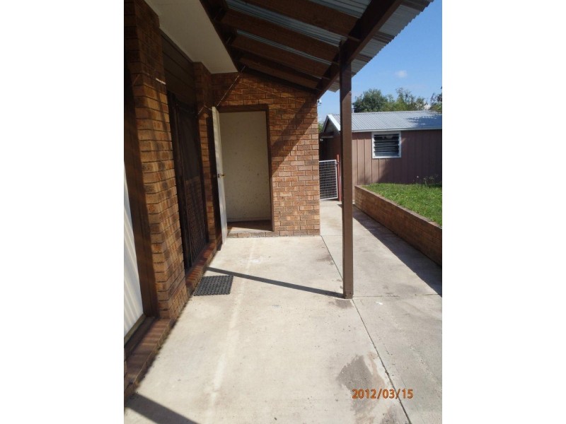 27 Thomas Hart Street, Banks ACT 2906