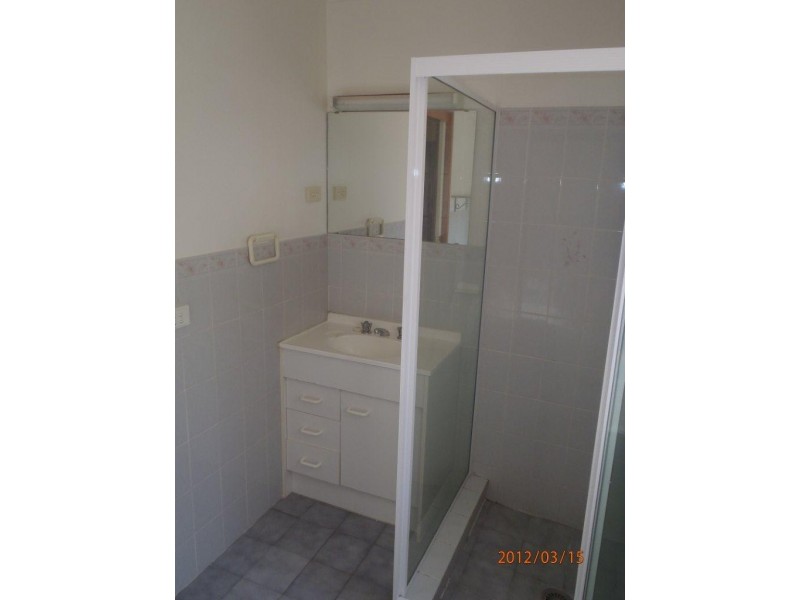 27 Thomas Hart Street, Banks ACT 2906