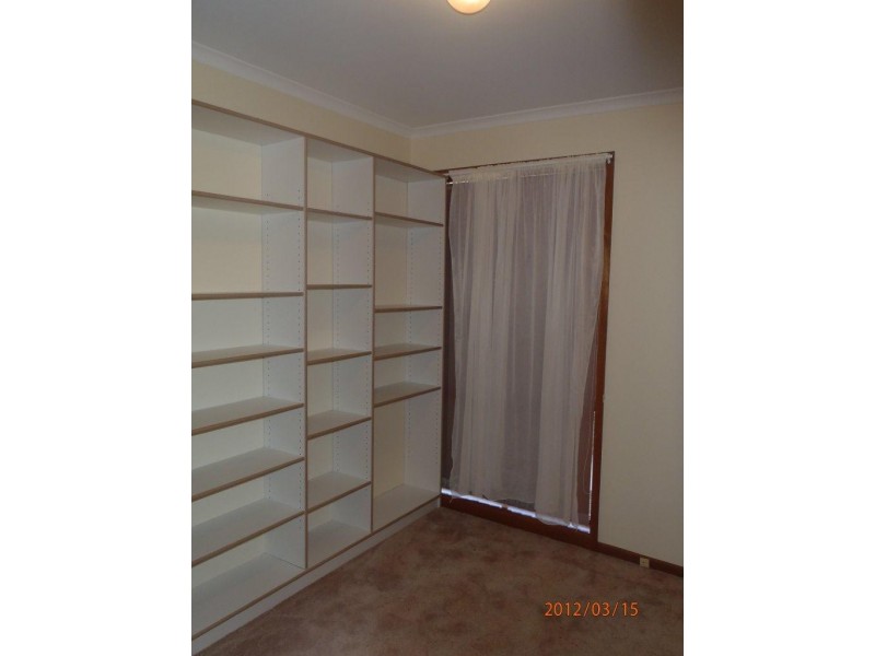 27 Thomas Hart Street, Banks ACT 2906