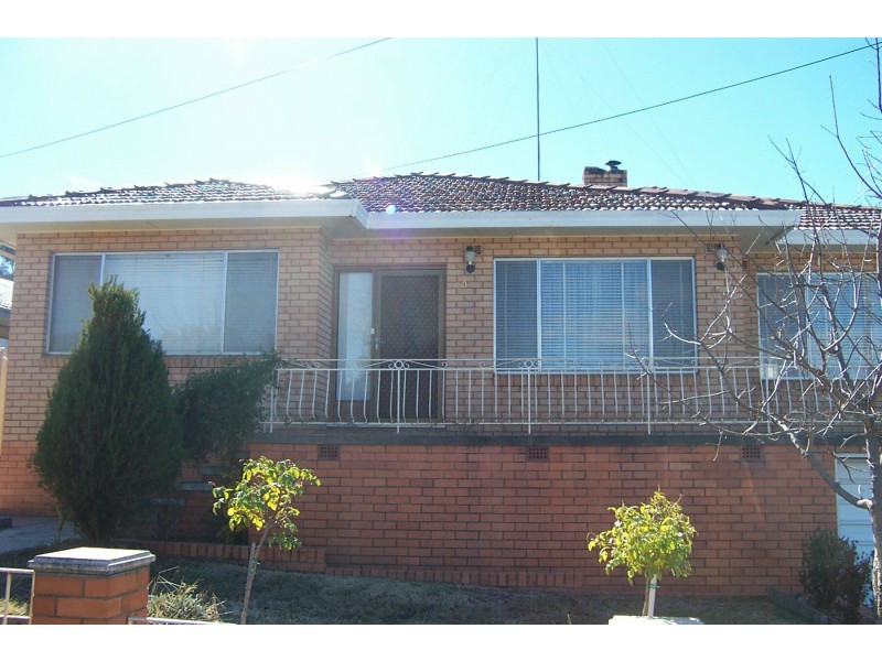 32 Gilmore Place, Queanbeyan NSW 2620