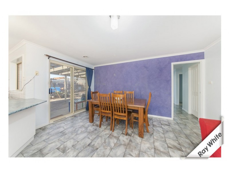 11 Dacomb Court, Dunlop ACT 2615