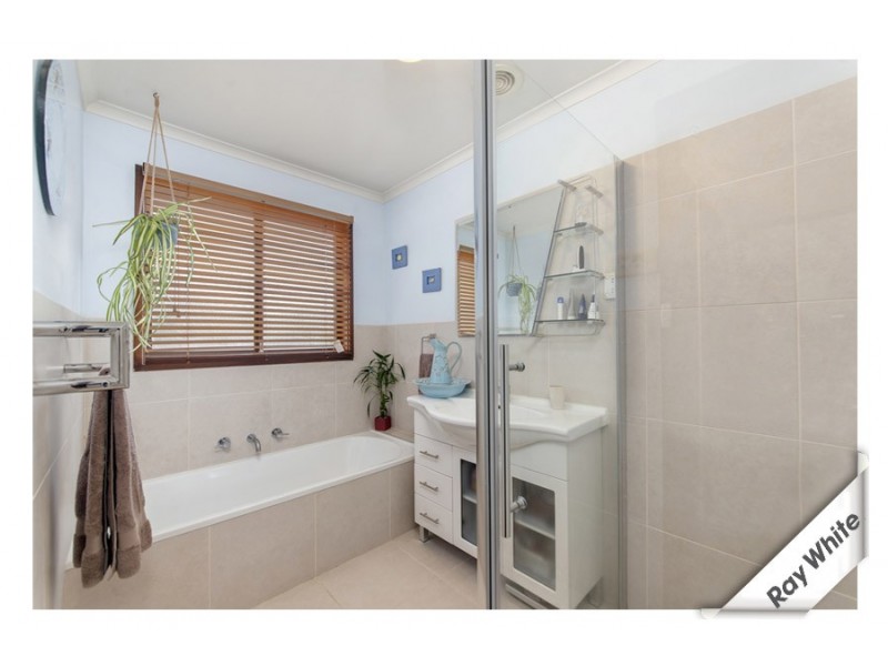 33 Groveland Crescent, Isabella Plains ACT 2905