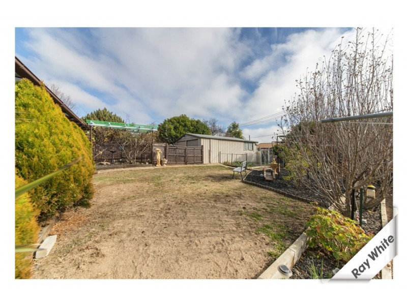 33 Groveland Crescent, Isabella Plains ACT 2905