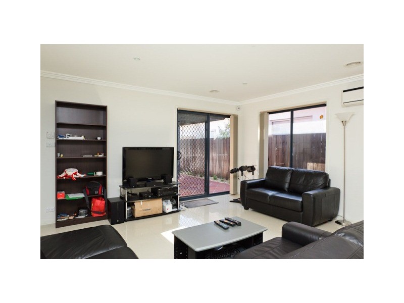 17 Ruth Bedford Street, Franklin ACT 2913