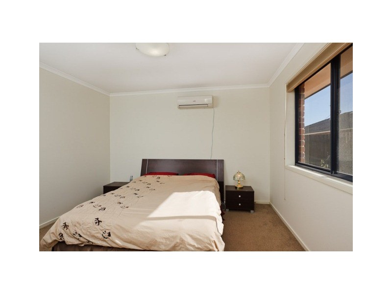 17 Ruth Bedford Street, Franklin ACT 2913