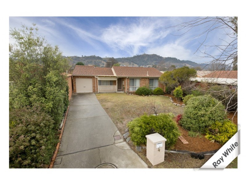 4 Brockway Circuit, Banks ACT 2906
