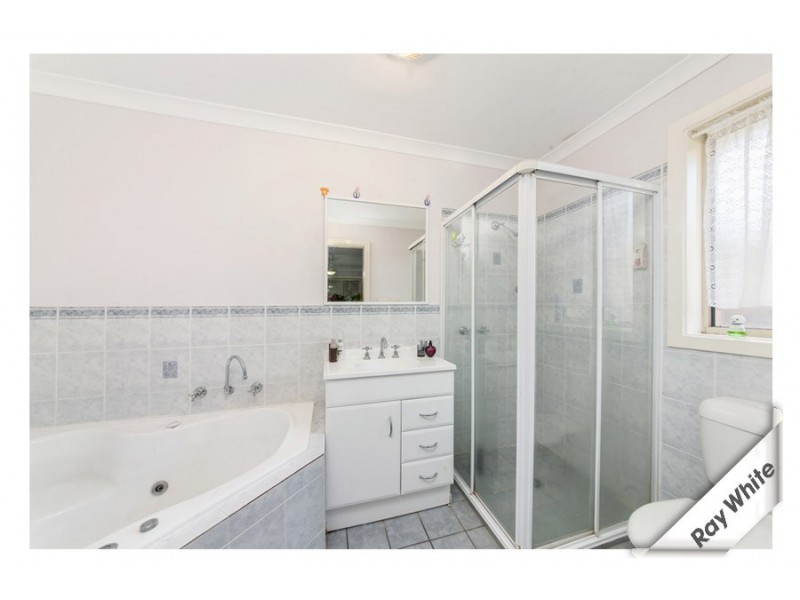 11 Ikara Close, Dunlop ACT 2615